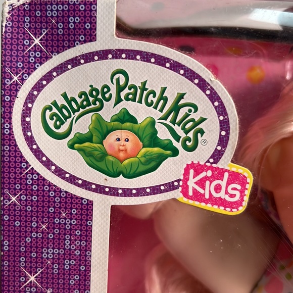 Cabbage Patch Kids Twinkle Toes by Skechers Doll 2014 - Picture 4 of 8